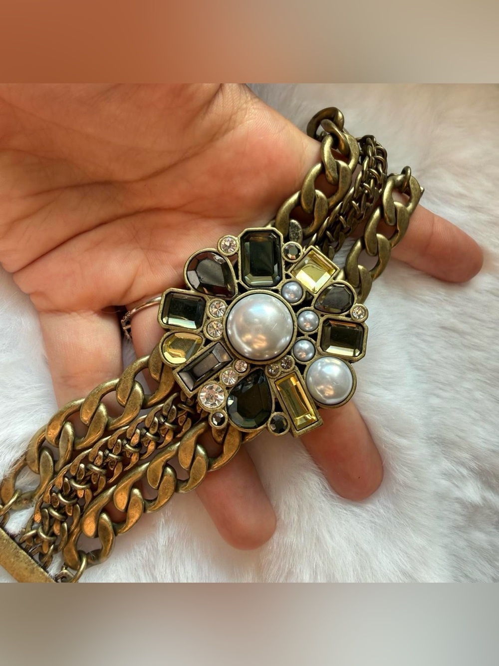 Lia Sophia Athena Chunky Flower Y2K Chain Gold Bracelet Pearl Crystal